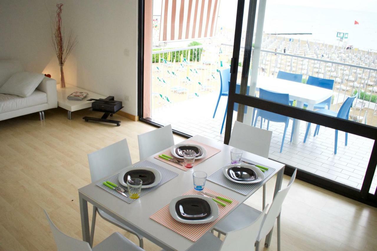 App4Rent Augustus Sea View - Family House - Wifi&Parking - 3 Rooms Lido di Jesolo Exterior foto